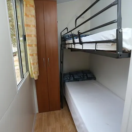 Mobile Homes Comfort Capri Bijela Uvala Üdülőpark 4*