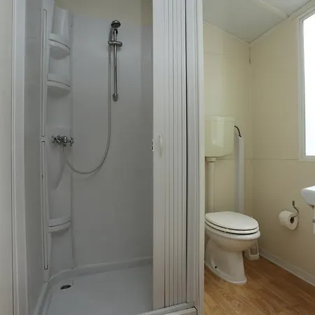 פארק נופש Mobile Homes Comfort Capri Bijela Uvala